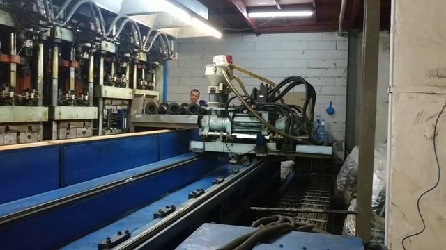 EVA Moulding Machine. Работа машины по производству обувных подошв из ЭВА