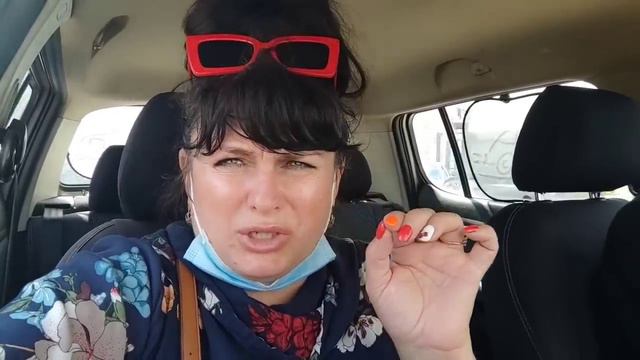 С мамой на базар))Цвет настроения-радость!!!)))