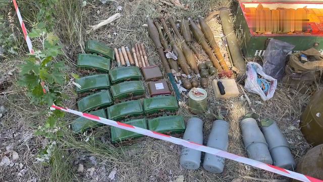 ФСБ обнаружила в Мариуполе схрон украинских диверсионно-разведывательных групп