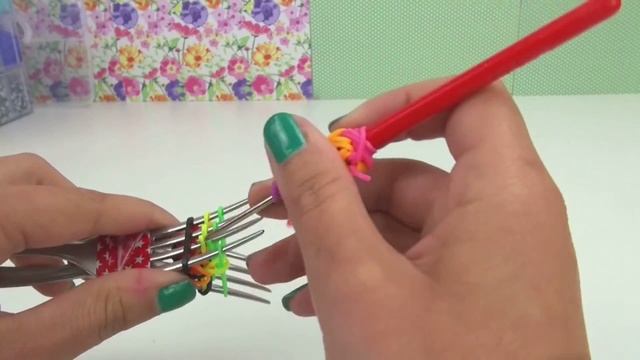 Браслет из резинок без станка цепочка в 4 слоя Rainbow Loom bracelet with two forks | русский