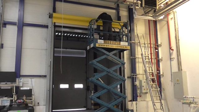 Montaż bramy szybkobieżnej - Hormann V 6030 SEL - Dystrybutor
