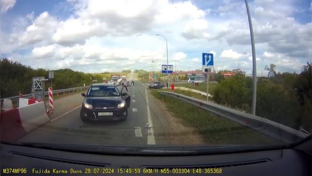 Момент столкновения большегруза и легковых автомобилей при въезде в Буинск попал в видеорегистратор
