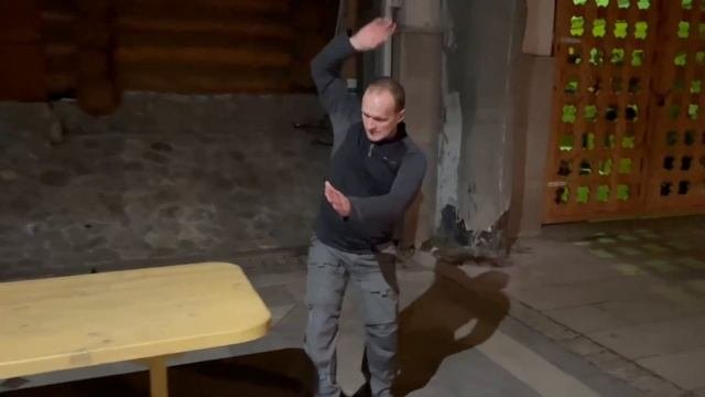 Хрестоматия движения. Элементы специальной акробатики.