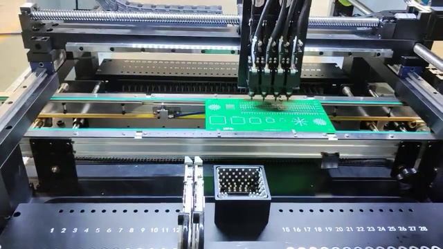 TVM926S Benchtop 4heads 63slots  With Rail  servo motor screw rod pnp SMT Pick And Place Machine