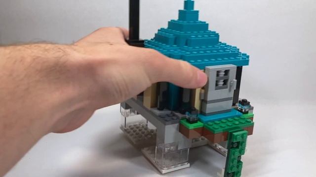 LEGO Minecraft: The Sky Tower Review!