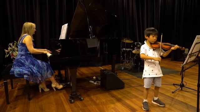 Suzuki Violin book 4 Concerto No 5 in D Major Op.22, 1st Mvt. by F Seitz Isaac Chong 5 years old