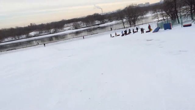 Катаемся на линолеуме в Коломенском :))))) а вам слабо? :)