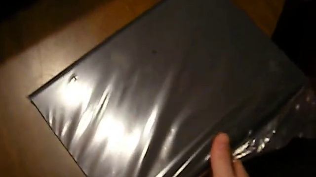 Google Cr-48 Chrome OS Netbook Unboxing