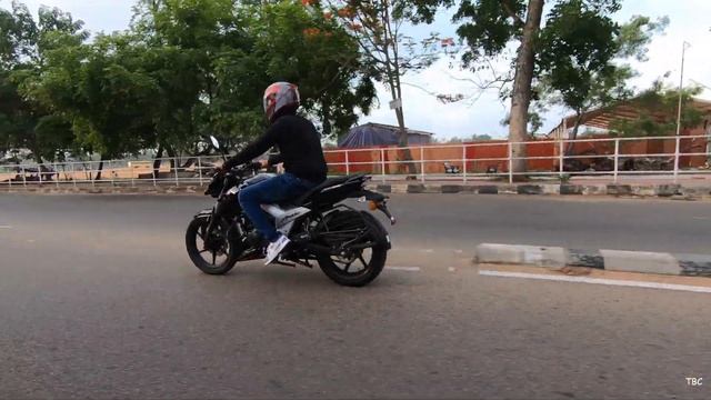 TVS Apache RTR 160 4v ABS v/s Honda X Blade ABS detailed comparison!!