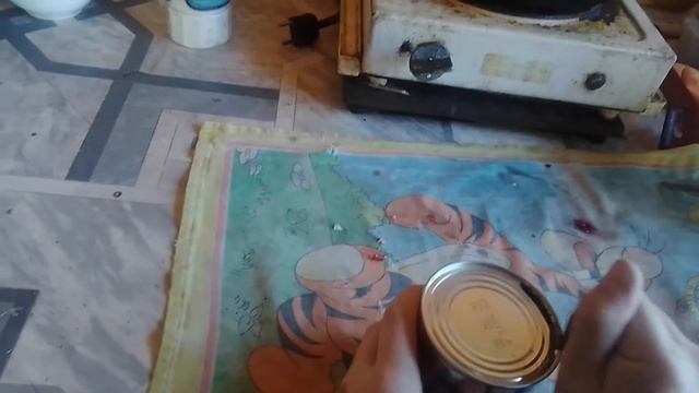 Как  открыть тушёнку