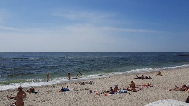 Одесса. ДЕТИ КУПАЮТСЯ В ГРЯЗНОМ МОРЕ! МОРЕ ОПАСНО!
