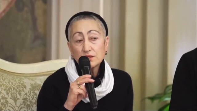МНЕНИЯ. Каринэ Геворгян. Государственная граница - это серьезно... Мода на нормальность...