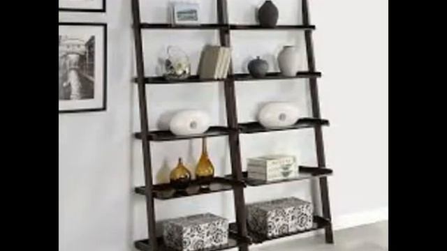 Leaning book shelf
