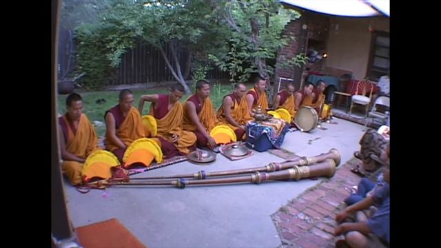 Dreprung Gomang - Buddhist Monks - Intro - First Chant - 720P