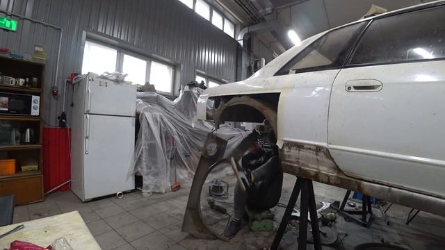 Распилил Скайлайн, что внутри?