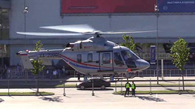Вертолет Ансат на трейлере и  полеты на выставке "HeliRussia-2018" - 6  часть