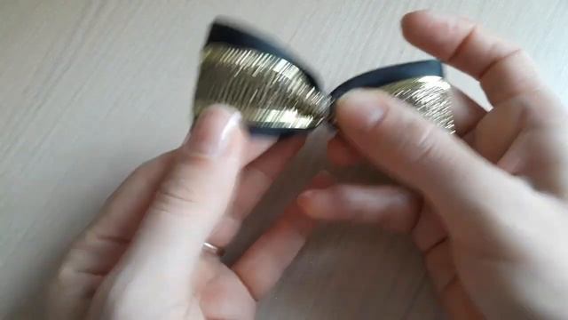 Ведьмочка приземлилась на бант. А вы готовитесь к хэллоуина? Бант из лент. Канзаши halloween clay