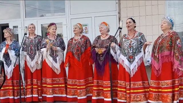 А я чернява