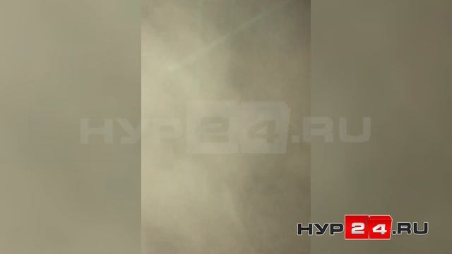 Подъезд многоэтажки Ноябрьска превратился в сауну (ВИДЕО)