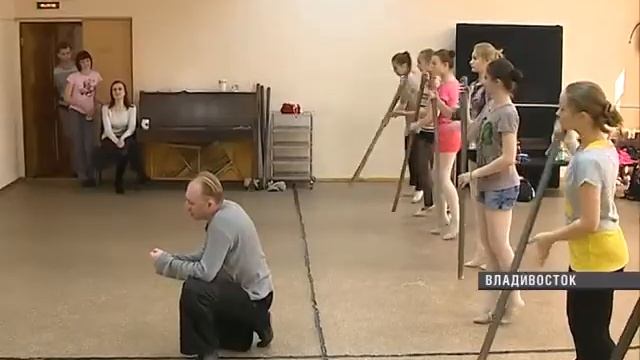 День театра  "горьковцы" отмечают на сцене