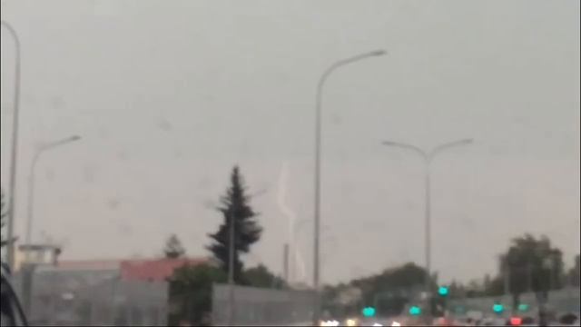 ⚡️СИЛЬНАЯ ГРОЗА В НИЖНЕМ НОВГОРОДЕ! Ливень,дороги подтопило! И даже далекая радуга! 5 июня 2022 год