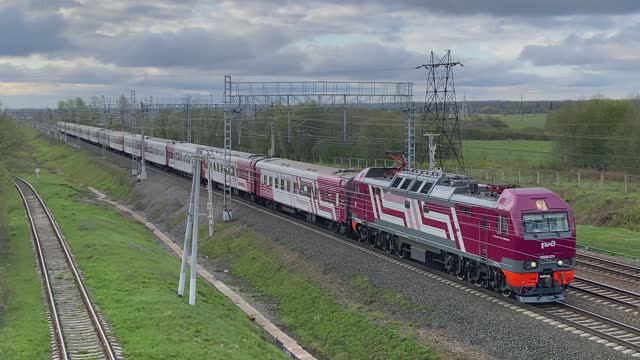 Электропоезд ЭП2К-271 с поездом №54 "Гранд Экспресс", ст. Рябово