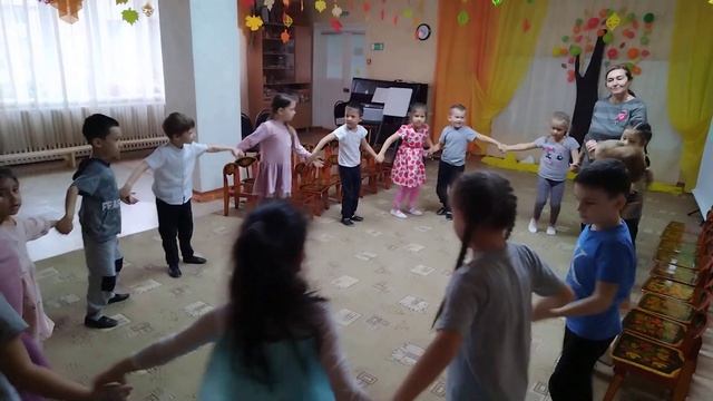 танец друзей