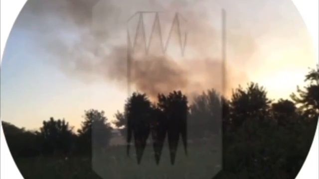 После атаки БПЛА пожар на складе в Подгоренском районе Воронежской области. Там началась детонация.