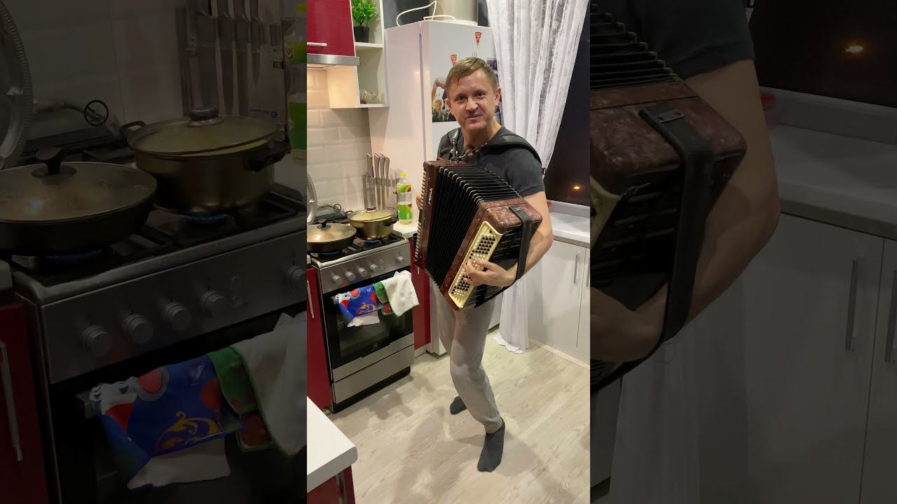 ЗАКИПЕЛО???)) РУКИ ВВЕРХ КАВЕР ПОД БАЯН НА КУХНЕ)))