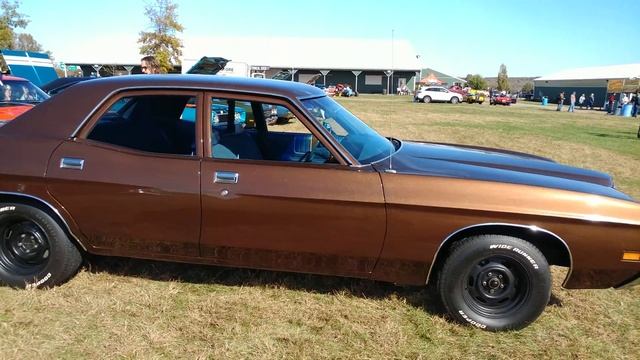 1971 WALNUT FIRE METALLIC FORD CUSTOM 500