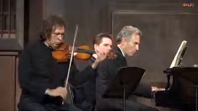Tchaikovsky Piano Trio & Schubert Encore  Vinnik, Moroz, Komachkov 2018, Video 1