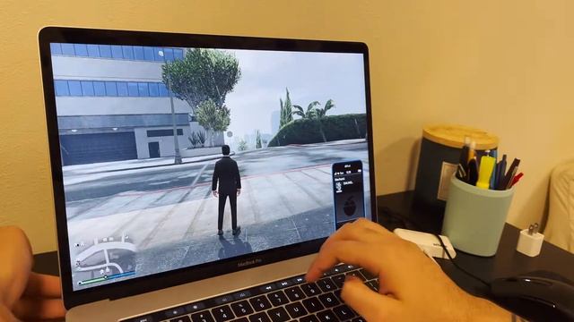 (GTA 5 Online) MacBook Pro 15” Running GTA 5 Online through BOOTCAMP W/ Smooth Graphics!!