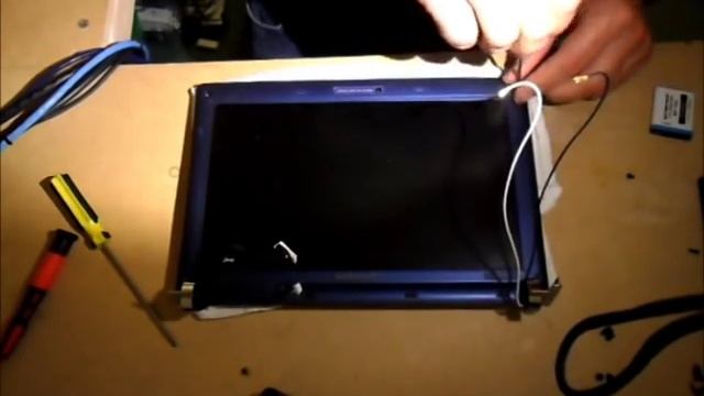 Samsung NC10   LCD Ribbon Cable