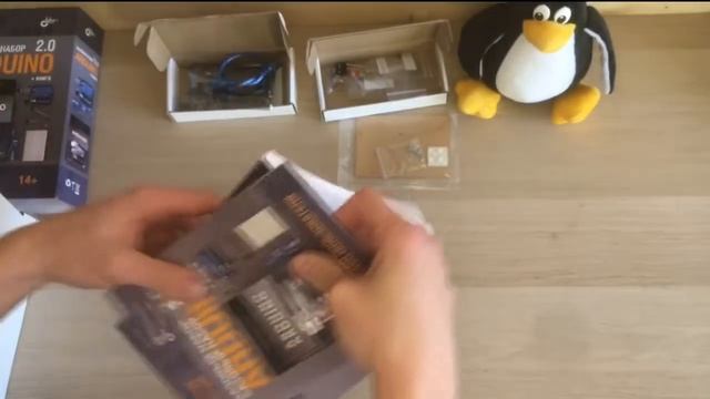 Бегущие огни - Электронный конструктор БХВ-Петербург Дерзай 37568 Базовый набор 2.0 Arduino – 14+