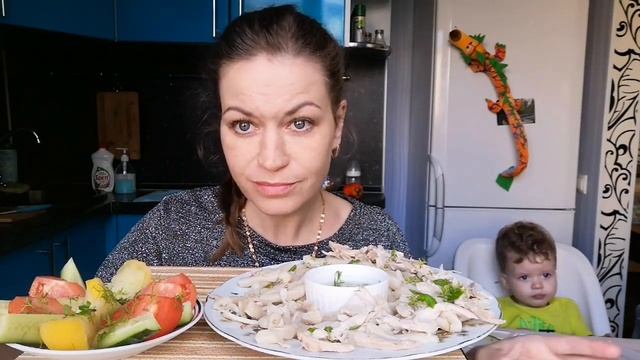 МУКБАНГ ЧЕЧЕНСКИЙ ЖИЖИГ ГАЛНАШ (ГАЛУШКИ С МЯСОМ)