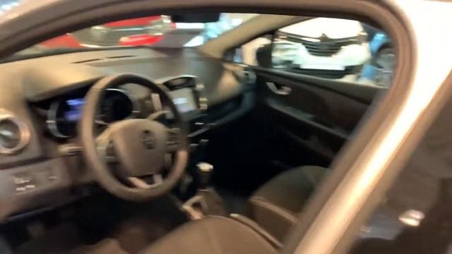 Renault Clio Estate 09 TCe Limited
