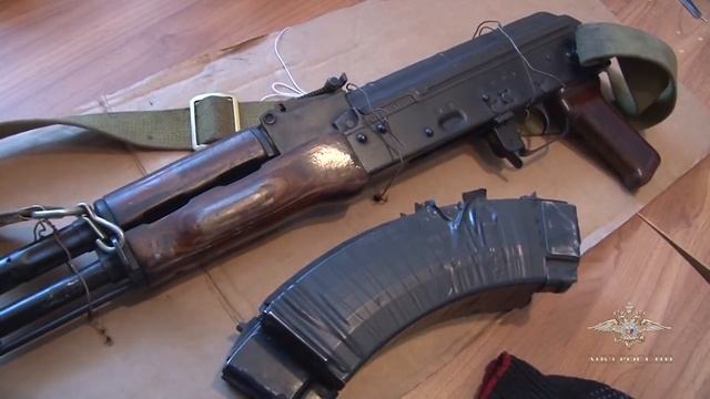Серийный налетчик грабил АЗС по всей стране. Видео налетов