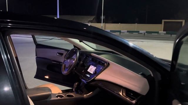 Toyota Avalon 2015  2.5л