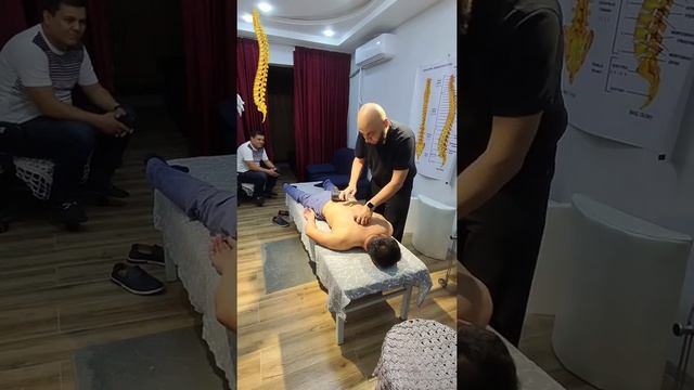 Еще одна жесткая правка ОДА. Декомпрессия. Разворачиваем ротированный позвонок. Ставим на место кпс