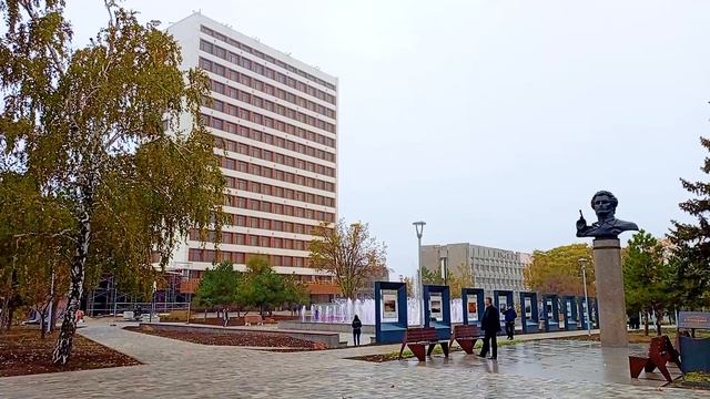 В МАРИУПОЛЕ СИМФОНИЧЕСКИЙ ОРКЕСТР ИГРАЕТ В ТРАМВАЕ