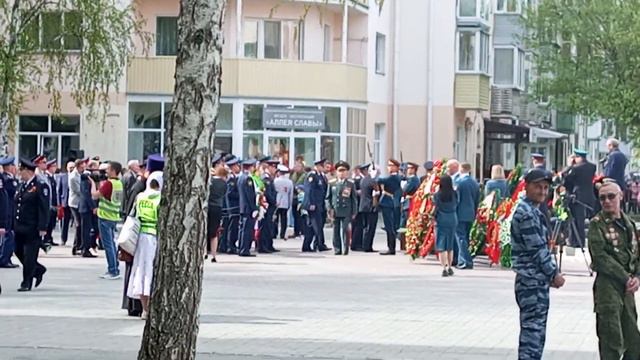 День Победы - он со слезами на глазах...