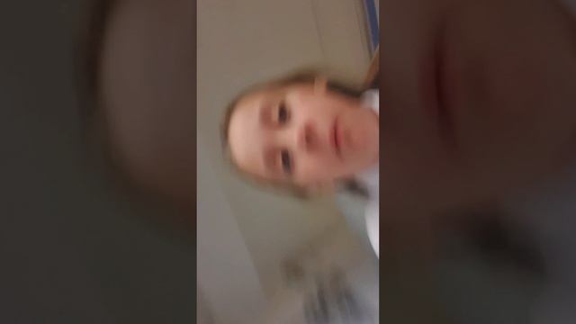 В школе
