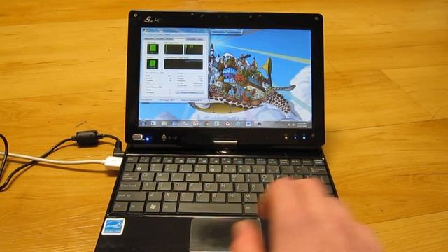 Asus EeePC - a tiny touchscreen laptop!