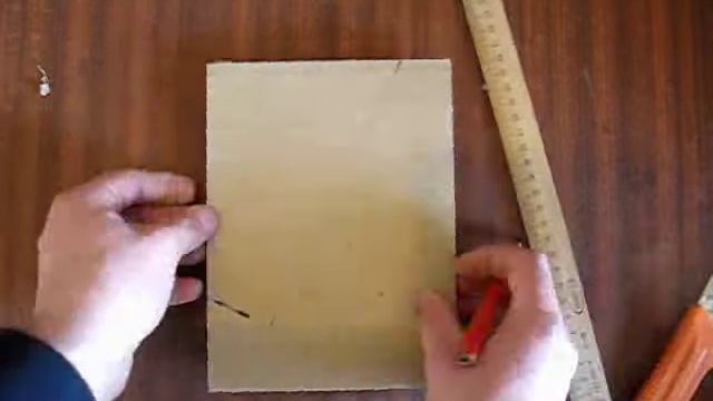 Как сделать подставку для планшета из картона своими руками