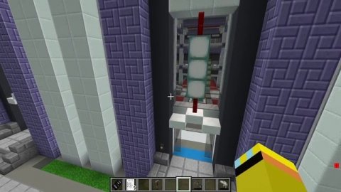 Finding GOLDEN GLAMROCK FREDDY in Minecraft Security Breach Five Nights at Freddy’s FNAF