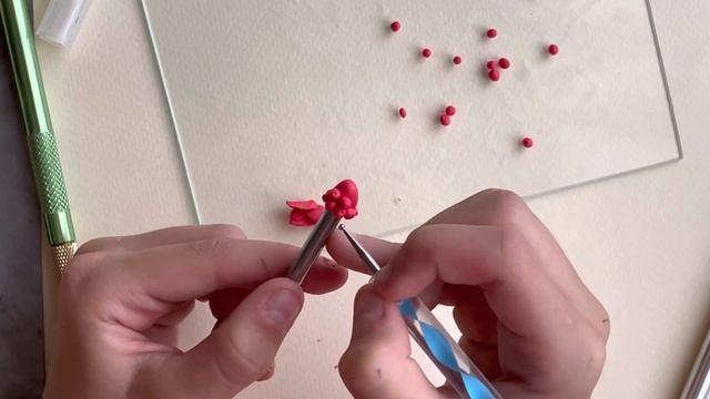 Как слепить малину из полимерной глины