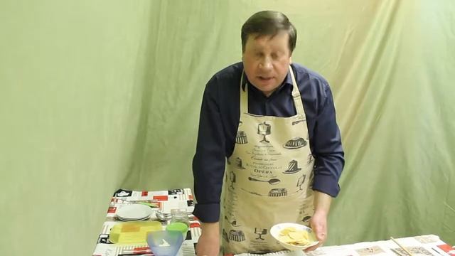 Салат Интрига с рыбными консервами кукурузойсолеными огурцами и кое чем еще