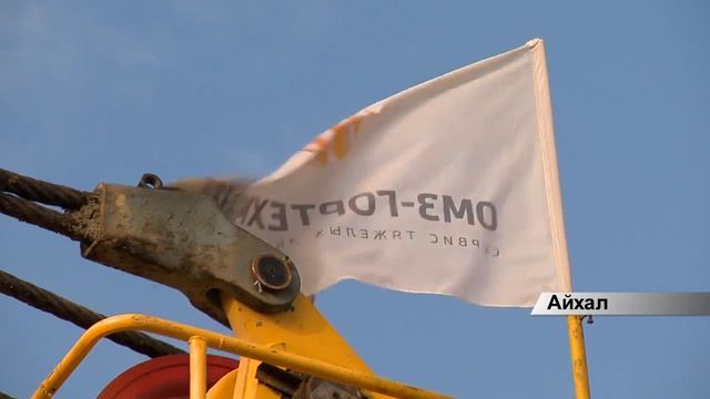 В карьере Юбилейный собирают новый экскаватор