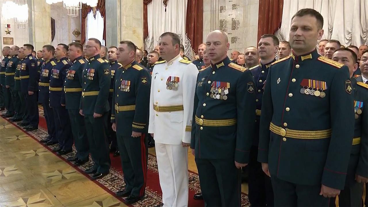 В Москве вручили дипломы выпускникам Военной академии Генштаба Вооруженных сил