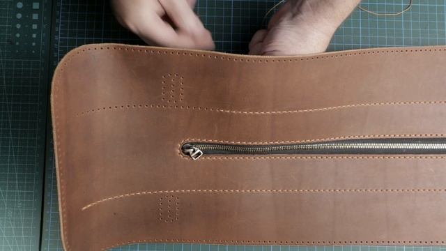How to make a leather Travel Bag | Tutorial and pattern download